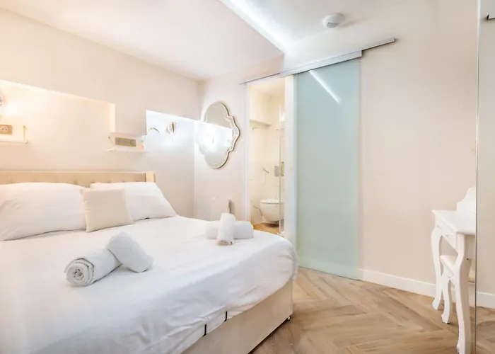 Magnifique 3 3 Sde Avec Clim Et Jacuzzi شقة *