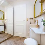 Magnifique 3 3 Sde Avec Clim Et Jacuzzi * Paris
