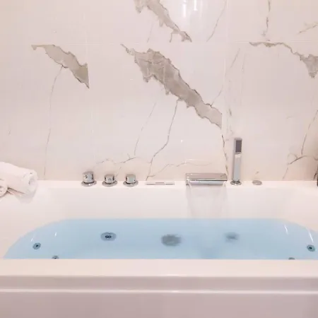 Magnifique 3 3 Sde Avec Clim Et Jacuzzi Apartmán *