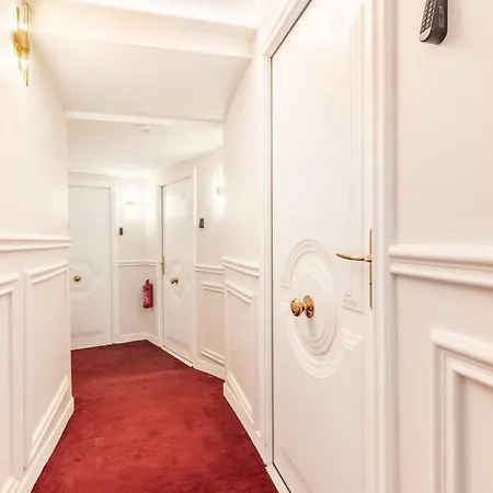 Magnifique 3 3 Sde Avec Clim Et Jacuzzi Paris