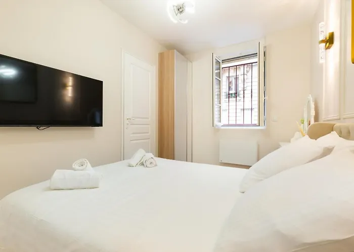 Magnifique 3 3 Sde Avec Clim Et Jacuzzi Paris