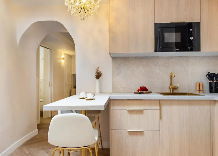 Apartment Magnifique 3 3 Sde Avec Clim Et Jacuzzi