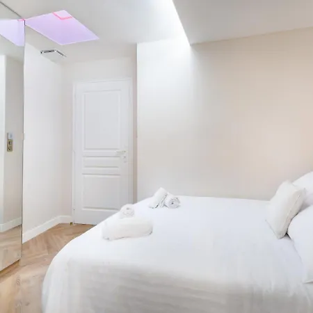 شقة Magnifique 3 3 Sde Avec Clim Et Jacuzzi